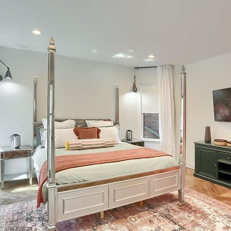 Newly Renovated Victorian Gem Perfect Space For Family Vacations! Pittsburgh Eksteriør billede