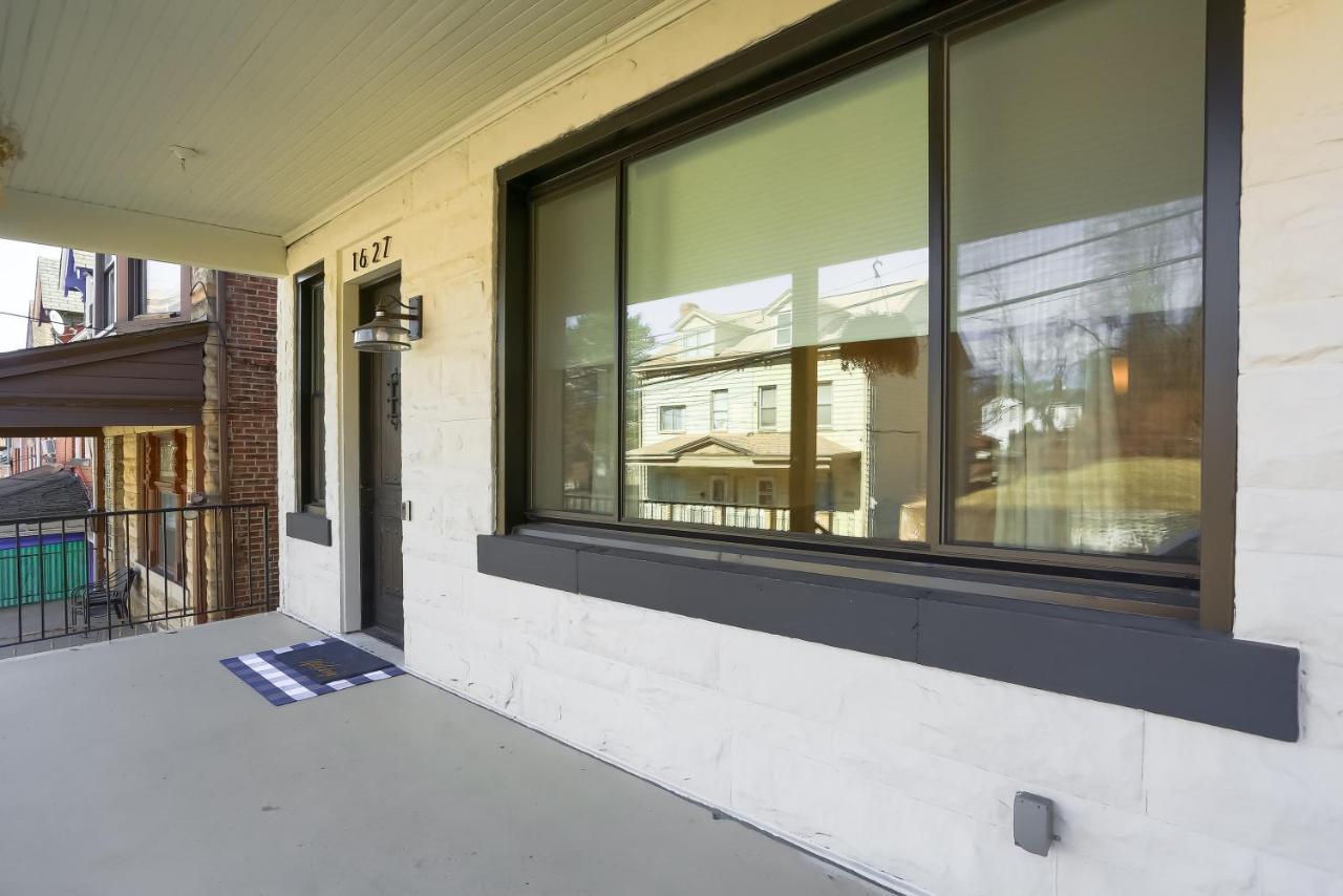 Newly Renovated Victorian Gem Perfect Space For Family Vacations! Pittsburgh Eksteriør billede