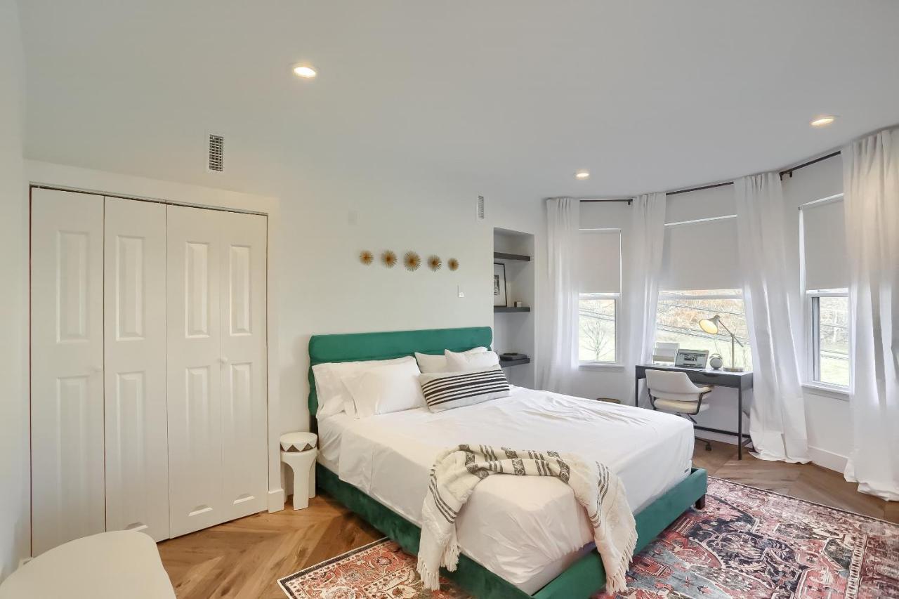 Newly Renovated Victorian Gem Perfect Space For Family Vacations! Pittsburgh Eksteriør billede