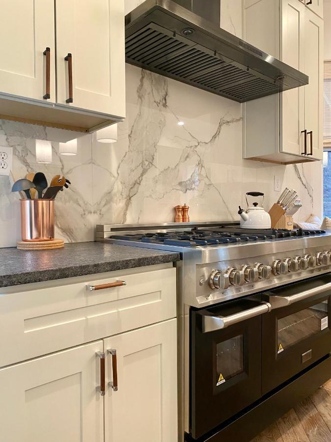 Newly Renovated Victorian Gem Perfect Space For Family Vacations! Pittsburgh Eksteriør billede