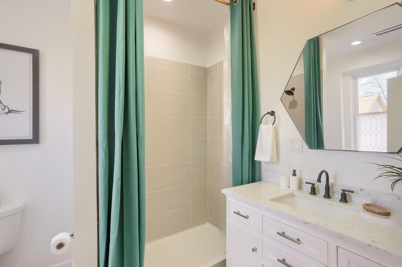 Newly Renovated Victorian Gem Perfect Space For Family Vacations! Pittsburgh Eksteriør billede